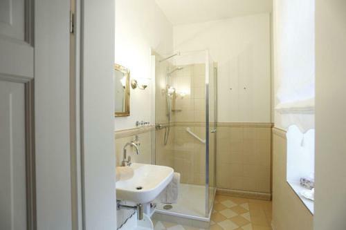 Hostal Villa Hierschel Droy�ig