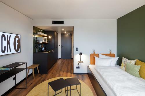 Black F Serviced Apartments
