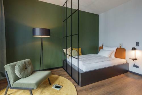 Black F Serviced Apartments