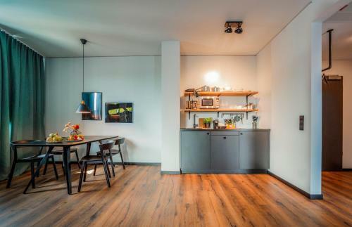 Black F Serviced Apartments