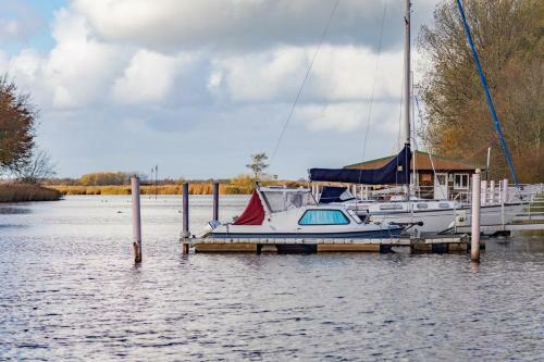 Hotel Lodge An Der Eider Stuuv Tein