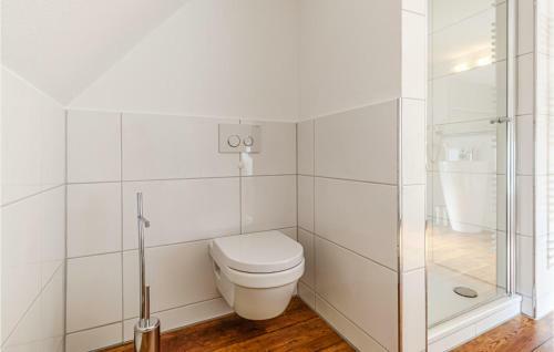 Nice Home In Friedrichskoog With Sauna, Wifi And 3 Bedrooms