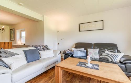 Nice Home In Friedrichskoog With Sauna, Wifi And 3 Bedrooms