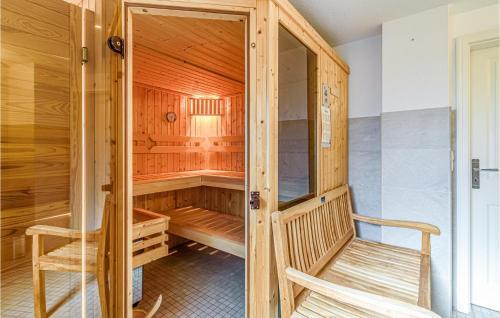 Nice Home In Friedrichskoog With Sauna, Wifi And 3 Bedrooms
