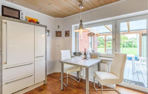 Nice Home In Friedrichskoog With Sauna, Wifi And 3 Bedrooms