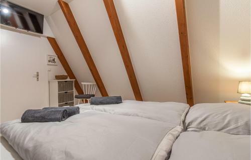 Stunning Home In Friedrichskoog With Wifi And 2 Bedrooms