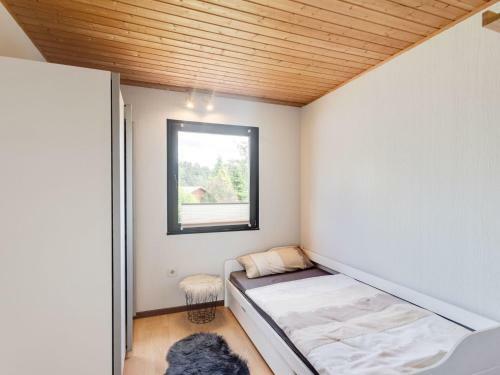 Classy Holiday Home In Gerolstein With Barbecue
