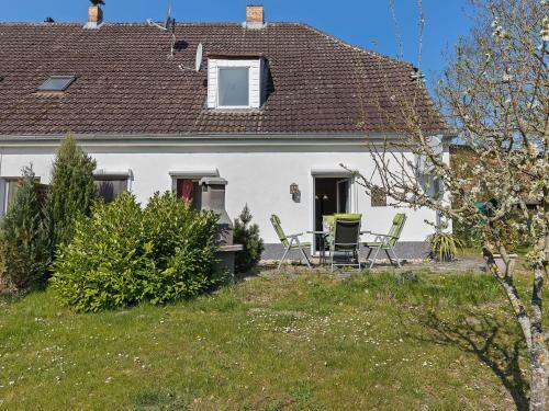 Elegant Apartment With Garden In Gingst