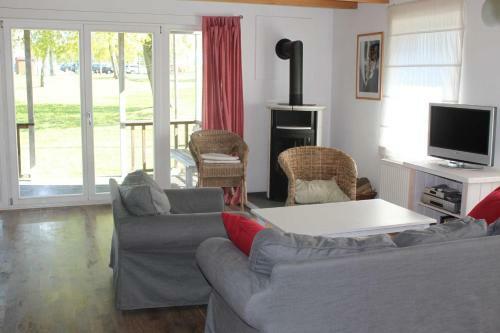 Ferien_holz_haus Gruenes Haus