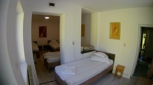 Hostal Pension Paris