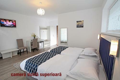 Hostal Pension Mora