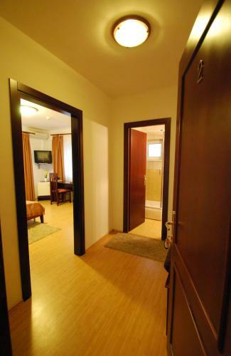 Hostal Pensiunea Elite