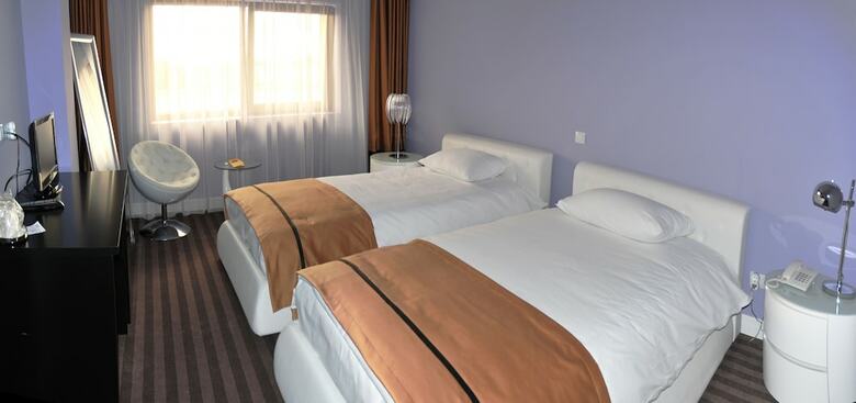 Hotel Dumbrava