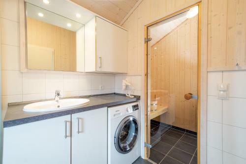 Resort 2 Ocean Cottage A 91