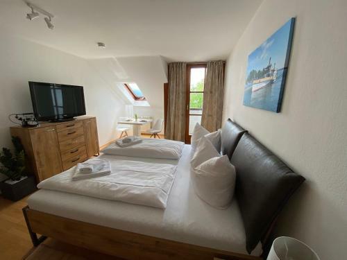Apartamento Kuschelnester Mit Wundersch�nem Chiemseeblick
