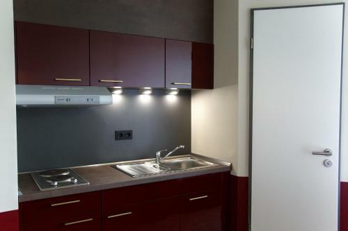 Aparthotel Base Apartments