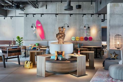 Hotel Moxy Hamburg City