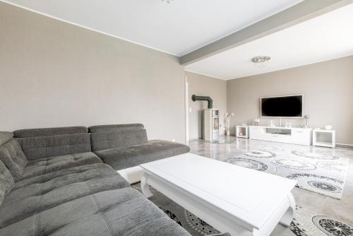 Id 4764 | Private House