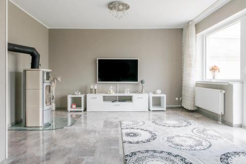 Id 4764 | Private House
