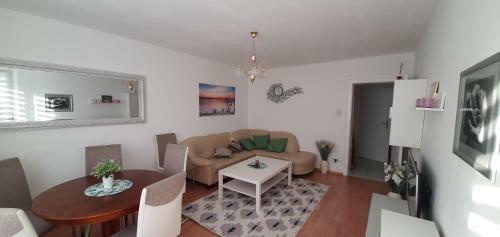 Apart 3 Zimmerwohnung - Nah An Messe & Kliniken!