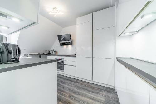 Id 6966 - Private Apartment