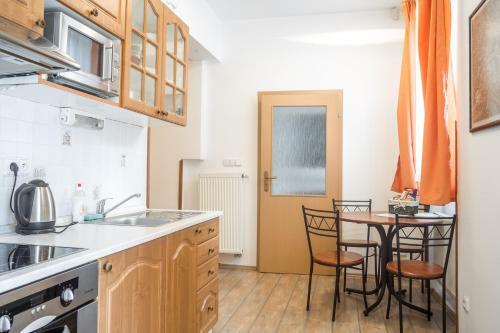 Hostal Pension Konopiste