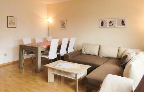 Two-bedroom Holiday Home In Holtgast/utgast
