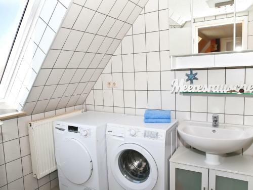 Idyllic Apartment In Bastorf With Balcony