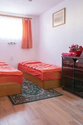 Alton Garni Hotel