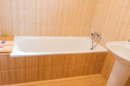 Alton Garni Hotel