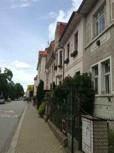 Hostal At Pension