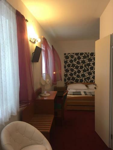 Hostal Pension Miltom