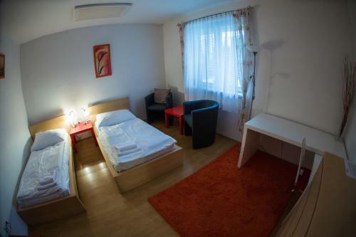 Hostal Penzion Vila Tenis