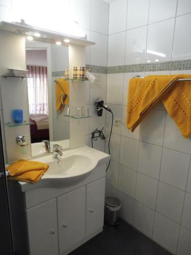 Hotel Gasthof Zum Engel - G�stehaus