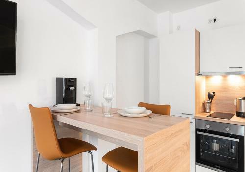 La Serviced Apartments