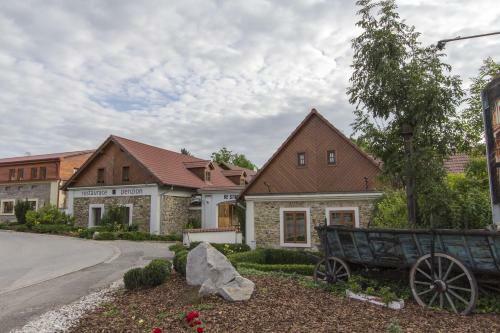 Hostal Penzion Ve Stoleti