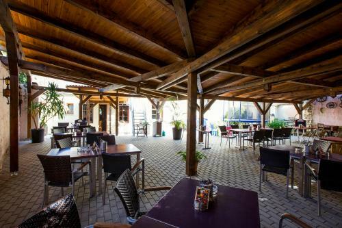 Hotel U L�py