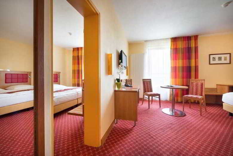 Hotel Maxmilian Lifestyle Resort