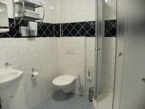 Hostal Hostinec A Penzion U Sv. Mikul�?e