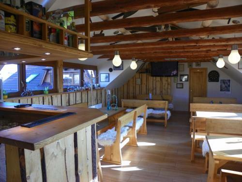 Hostal Hostinec A Penzion U Sv. Mikul�?e