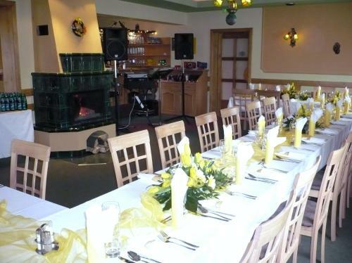 Hostal Hostinec A Penzion U Sv. Mikul�?e