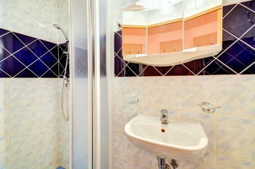 Hostal Hostinec A Penzion U Sv. Mikul�?e
