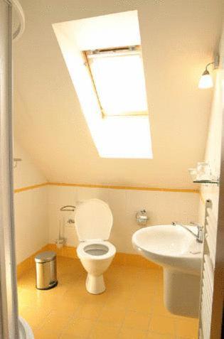 Hostal Penzion Na 15. Poledn�ku