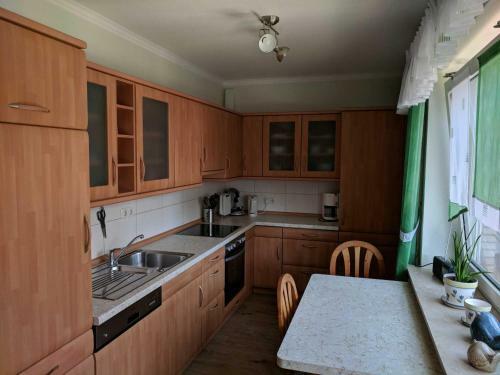 Apartamento Ferienwohnung Schwalbe, 15111