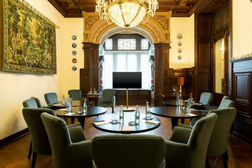 Hotel Schloss Lieser, Autograph Collection