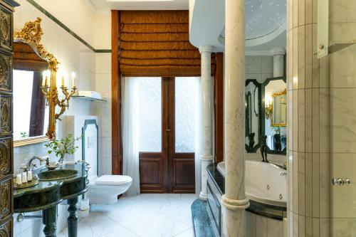 Hotel Schloss Lieser, Autograph Collection