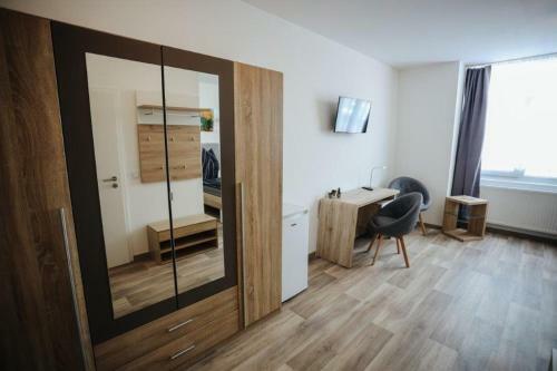 Hostal Second Home