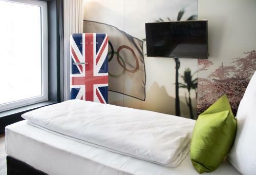 Men Hotel