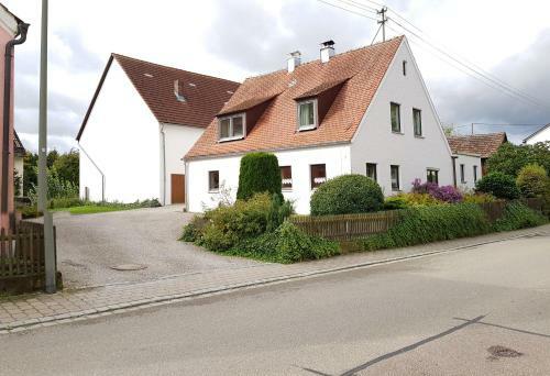 Kleines H�uschen Im Gr�nen