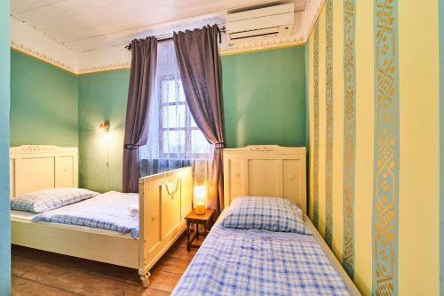 Hostal Penzion Z�mek Le?any